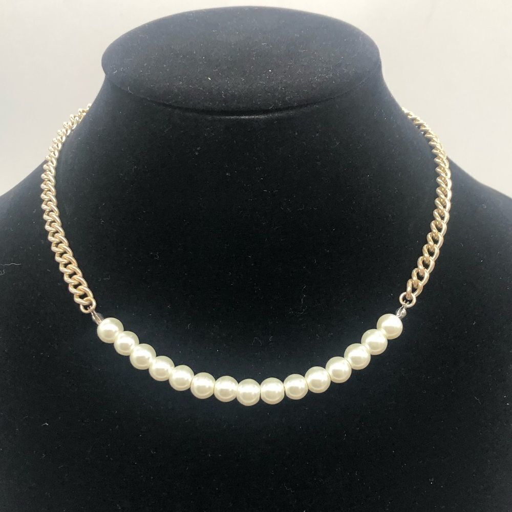 💜2/$25 Collar Necklace Chain and Faux Pearls